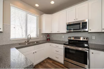 794 W Star Spangled Dr, Riverton, UT 84065 - Photo 11