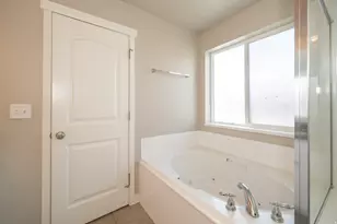 794 W Star Spangled Dr, Riverton, UT 84065 - Photo 23