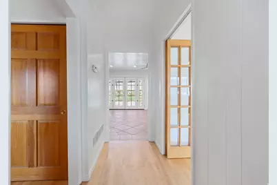 1889 E 4675 S, Holladay, UT 84117 - Photo 15