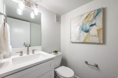195 E North Sandrun Rd, Salt Lake City, UT 84103 - Photo 41