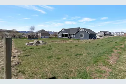 320 E 9500 S, Paradise, UT 84328 - Photo 37