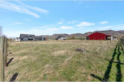 320 E 9500 S, Paradise, UT 84328 - Photo 39