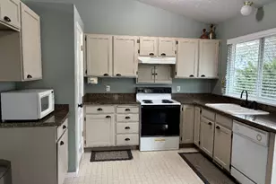 2423 W Sugar Pl, West Jordan, UT 84088 - Photo 5