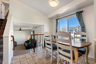 993 N White Pine Dr E, Tooele, UT 84074 - Photo 3