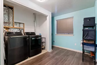 993 N White Pine Dr E, Tooele, UT 84074 - Photo 17