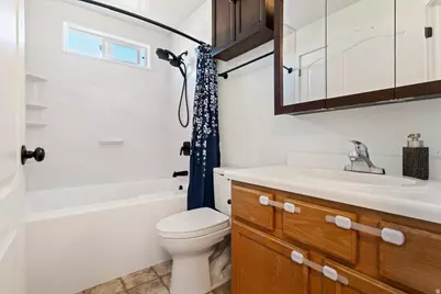 993 N White Pine Dr E, Tooele, UT 84074 - Photo 11