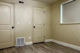 5770 S 900 E, Murray, UT 84121 - Photo 9