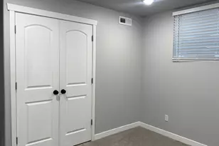 782 E 900 N, Layton, UT 84041 - Photo 15