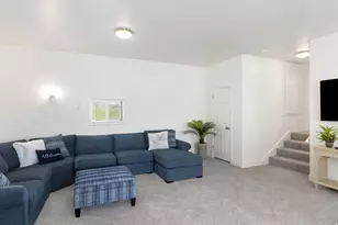 199 N 300 W, Garden City, UT 84028 - Photo 23