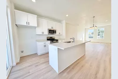 1650 N Main St, Layton, UT 84041 - Photo 5