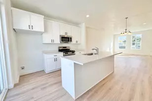 1650 N Main St, Layton, UT 84041 - Photo 5