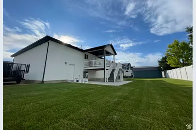 3834 N 2550 W, Farr West, UT 84404 - Photo 31