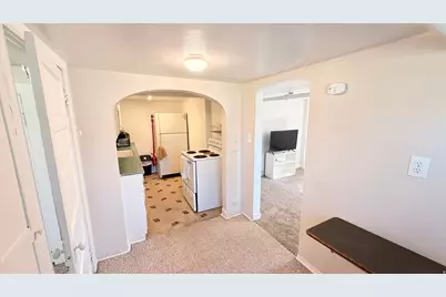 295 E 500 N, Logan, UT 84321 - Photo 27