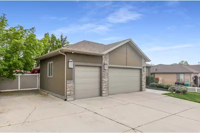 51 W Stauffer Ln S, Murray, UT 84107 - Photo 3