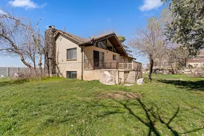 912 N Eastside Dr, Layton, UT 84040 - Photo 29