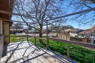 958 E 175 S, Layton, UT 84041 - Photo 11