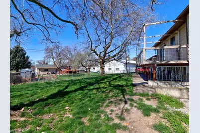 958 E 175 S, Layton, UT 84041 - Photo 9