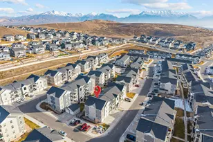 1812 W Terra Vista Ln, Saratoga Springs, UT 84045 - Photo 35