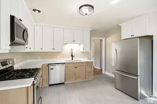 1860 E Northwoodside Dr, Holladay, UT 84124 - Photo 47