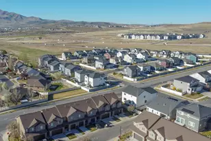 683 W Saratoga Chase Dr, Saratoga Springs, UT 84045 - Photo 27