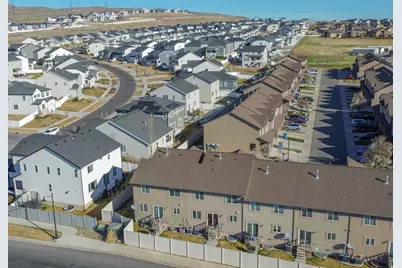 683 W Saratoga Chase Dr, Saratoga Springs, UT 84045 - Photo 35