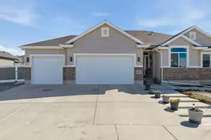 236 E Briarwood Ln, Stansbury Park, UT 84074 - Photo 33