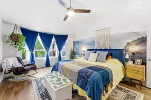 236 E Briarwood Ln, Stansbury Park, UT 84074 - Photo 11