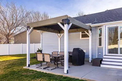 968 S 970 W, Woods Cross, UT 84087 - Photo 17