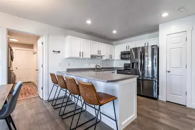 968 S 970 W, Woods Cross, UT 84087 - Photo 5