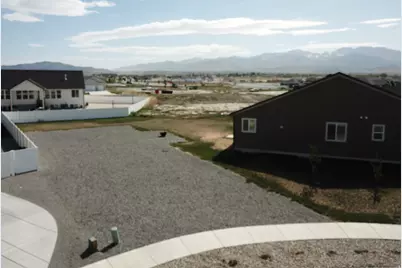 635 S Chan Dr E, Grantsville, UT 84029 - Photo 37