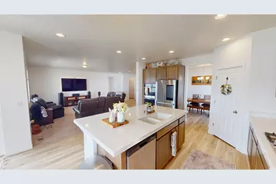 635 S Chan Dr E, Grantsville, UT 84029 - Photo 3