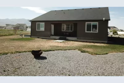 635 S Chan Dr E, Grantsville, UT 84029 - Photo 31