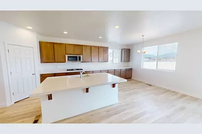 635 S Chan Dr E, Grantsville, UT 84029 - Photo 5