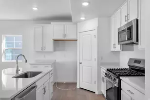 5688 N Mallard Dr, Stansbury Park, UT 84074 - Photo 13