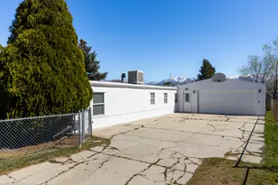 8547 S Coachman Way W, West Jordan, UT 84088 - Photo 3