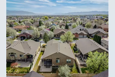 1578 W Quartz Dr, South Jordan, UT 84095 - Photo 35