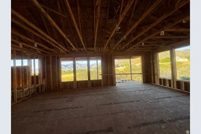 599 S Oakridge Dr E, Tooele, UT 84074 - Photo 5