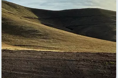 599 S Oakridge Dr E, Tooele, UT 84074 - Photo 9