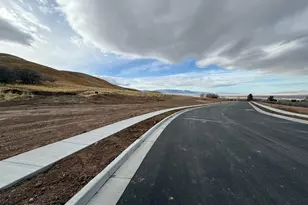 599 S Oakridge Dr E, Tooele, UT 84074 - Photo 7