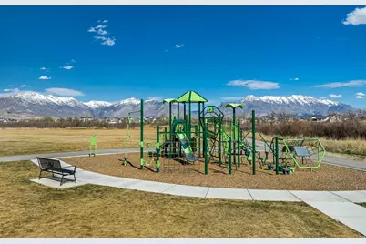 880 N Herman Dr, Lehi, UT 84048 - Photo 21