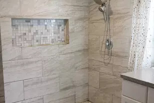 8522 S Solar Way E, Sandy, UT 84070 - Photo 5