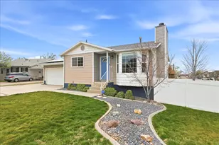 4427 S 2850 W, Roy, UT 84067 - Photo 13