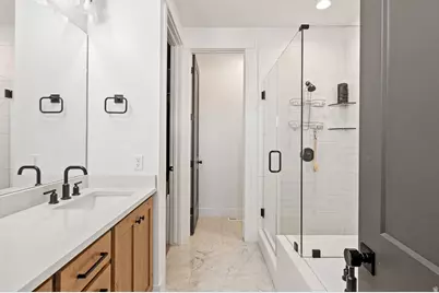 7094 W Moorepark Pl, West Jordan, UT 84081 - Photo 13