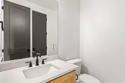 7094 W Moorepark Pl, West Jordan, UT 84081 - Photo 17