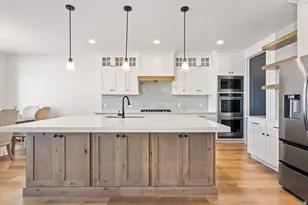 7094 W Moorepark Pl, West Jordan, UT 84081 - Photo 3