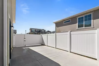 1395 E Kelsey Dr, Eagle Mountain, UT 84005 - Photo 33