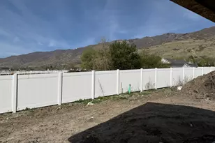 286 W Summerhill Ln, Centerville, UT 84014 - Photo 21