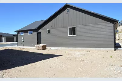 3038 N Mountain Rd #215, North Ogden, UT 84414 - Photo 13