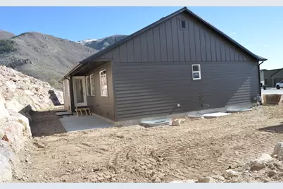 3038 N Mountain Rd #215, North Ogden, UT 84414 - Photo 3