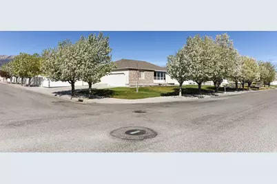 69 N Meadowlark Cir W, Grantsville, UT 84029 - Photo 5